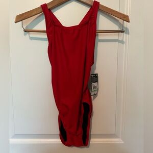 Speedo Pro LT size 8/34 NWT red